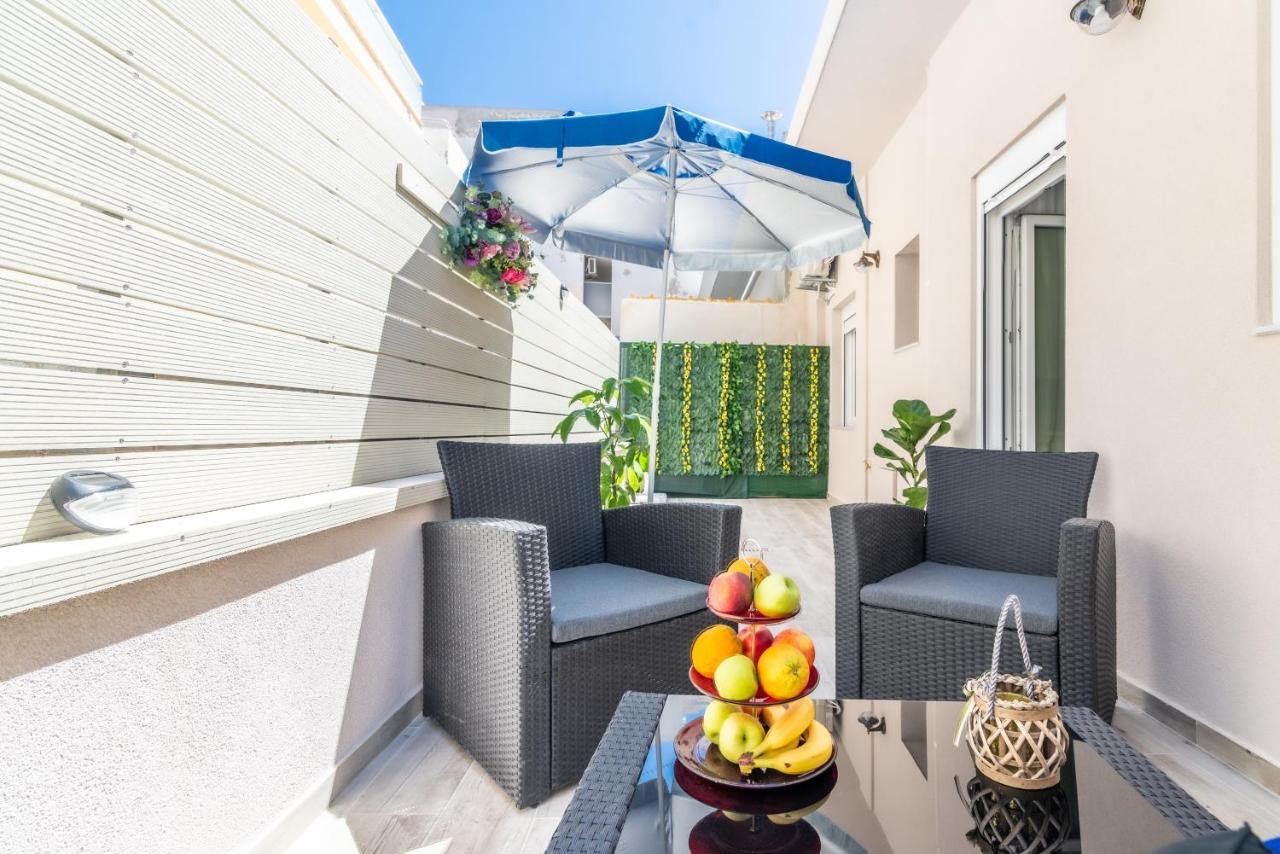 Sophia'S Comfortable Home With A Private Backyard Gazi Экстерьер фото